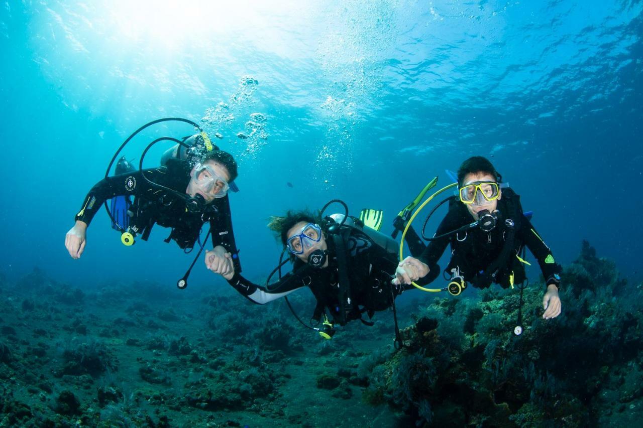 Bali Dive Resort Amed Esterno foto